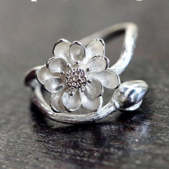 NEW 925 Sterling Silver Lotus Adjustable Ring - Picture 2 of 6